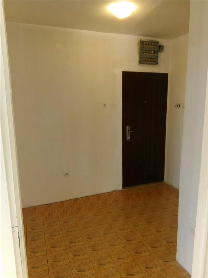 Obrenovac-Rojkovac-dvosoban-stan-