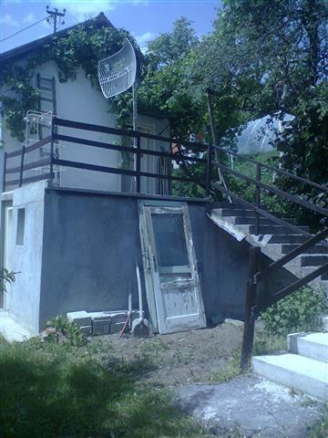 Kuca-53m2-u-Uzicu-Hitno