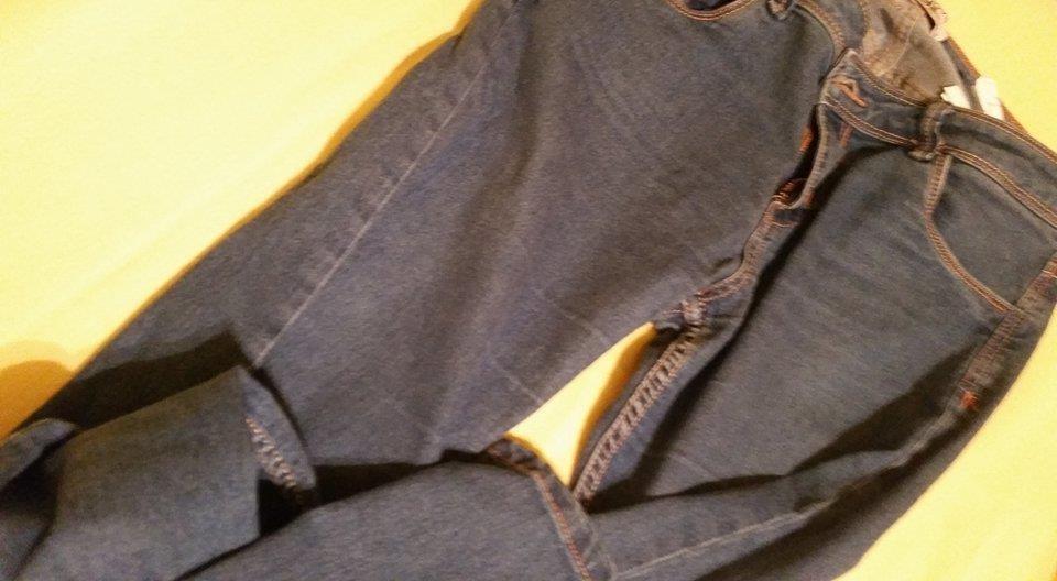 Farmerke-pantalone---tri-para-