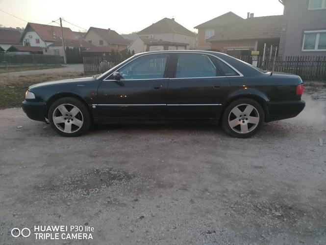Audi a8