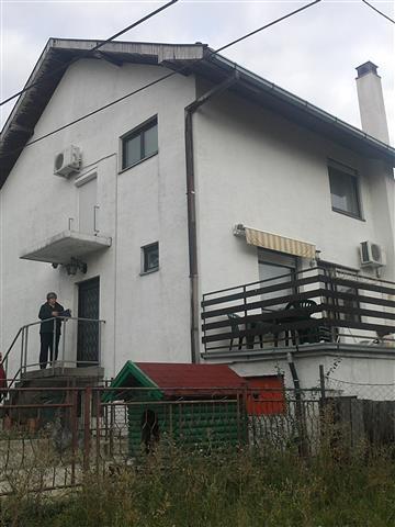 UKNJIŽENA-kuća-u-Kaluđerici