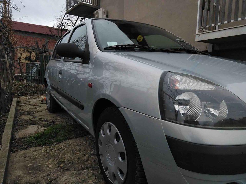 Clio-1-2-8v