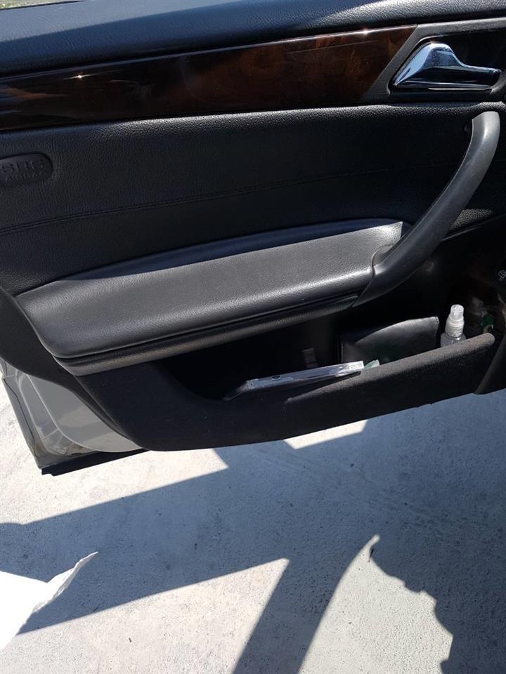 Mercedes-C200