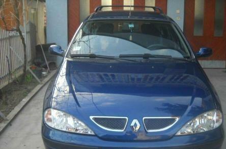 Renault Megane 1.8 16v - 01
