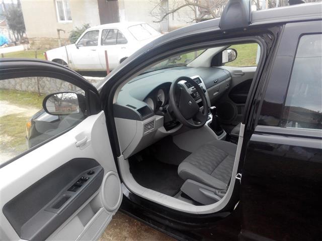 Dodge-Caliber---07
