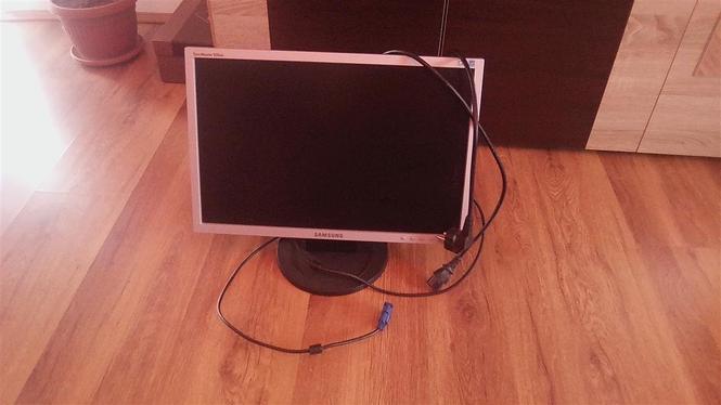 MONITOR SAMSUNG
