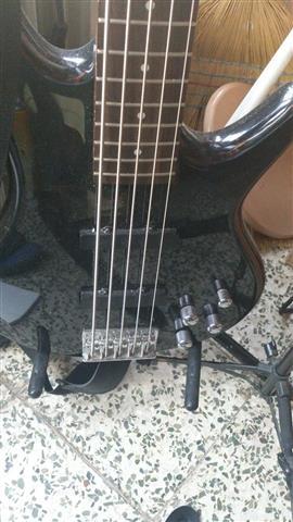 Ibanez-GSR205