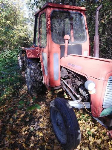 Na prodaju traktor 533