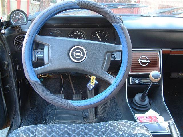 Opel-Rekord-1700-Cupe