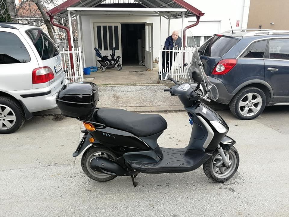 Piaggio-Fly-125-ccm-2006-g