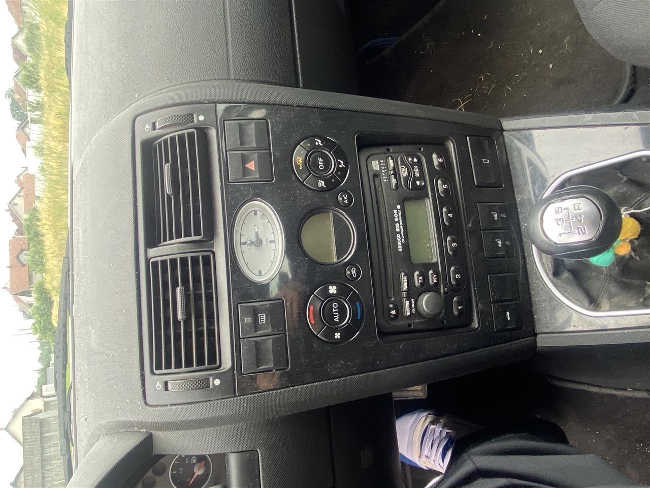 Ford-Mondeo-