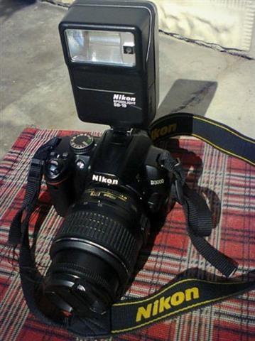 Nikon D3000 18-55MM