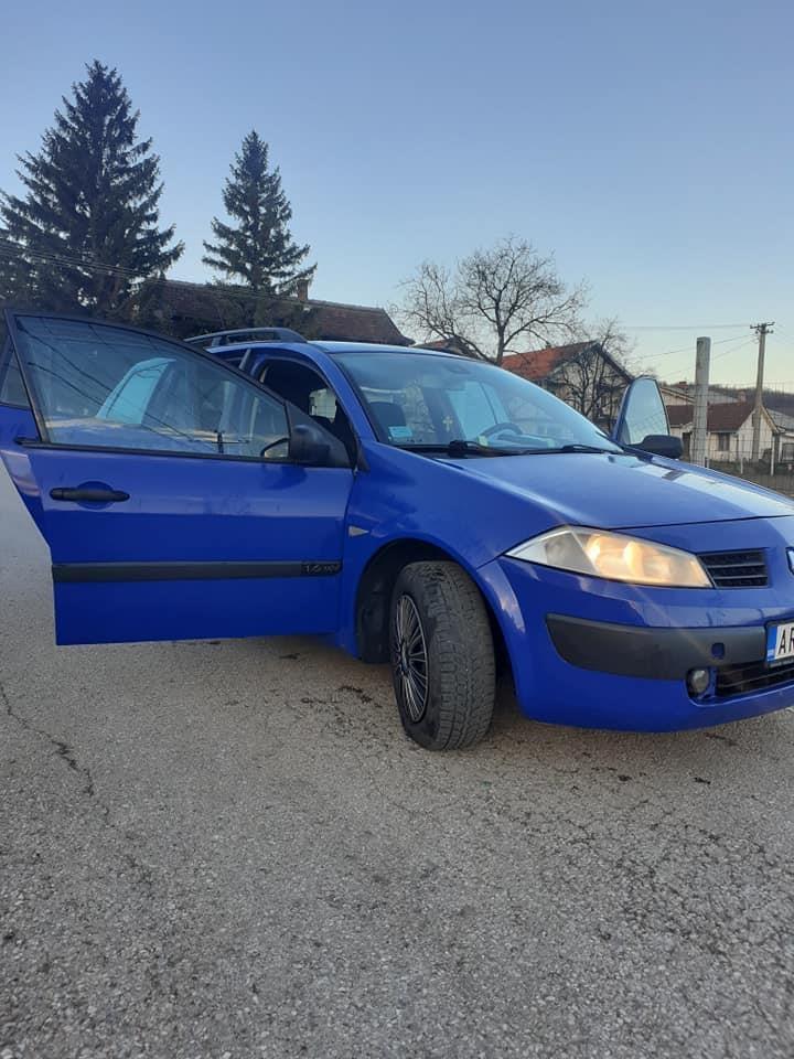 RENAULT-MEGANE-1-6-16V