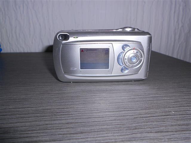 Digitalni-foto-aparat