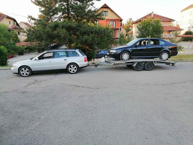 Audi a4 i šlepka komplet