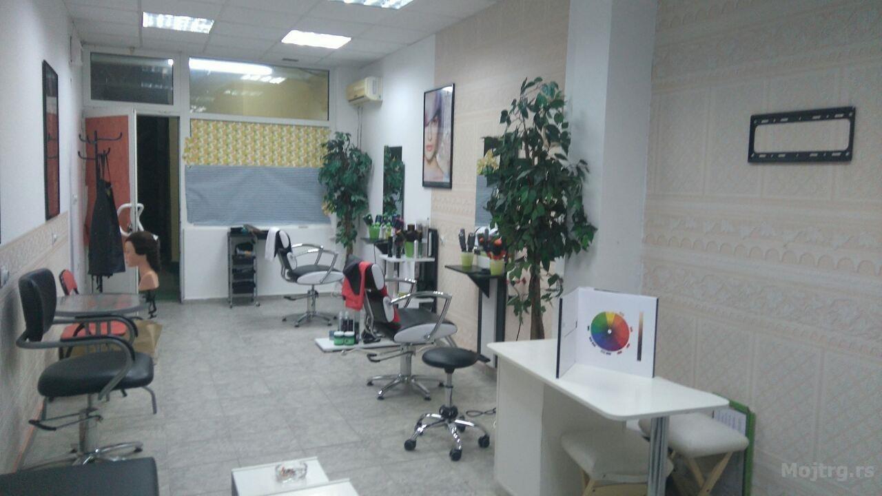 Komplet Oprema Za Frizerski Salon Beograd