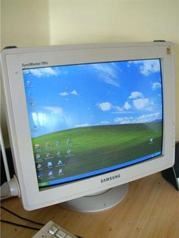 Monitor Samsung SyncMaster 793s - 17''
