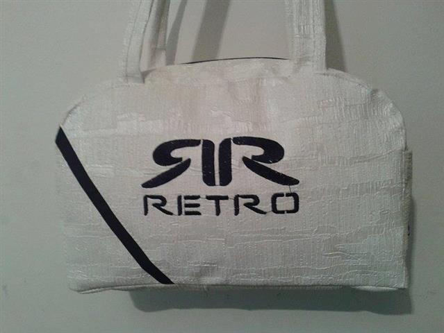 Retro zenska torba
