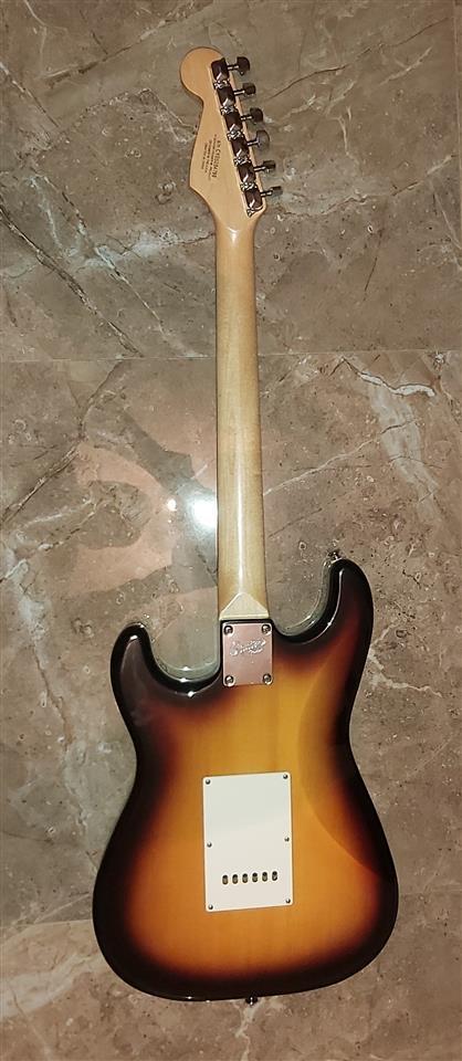 Električna-gitara