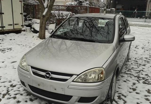 Opel Corsa 1.0 Eco-tec -04