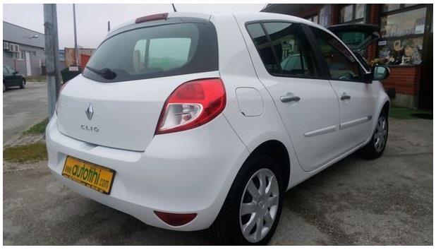 Renault-Clio-1-5--11