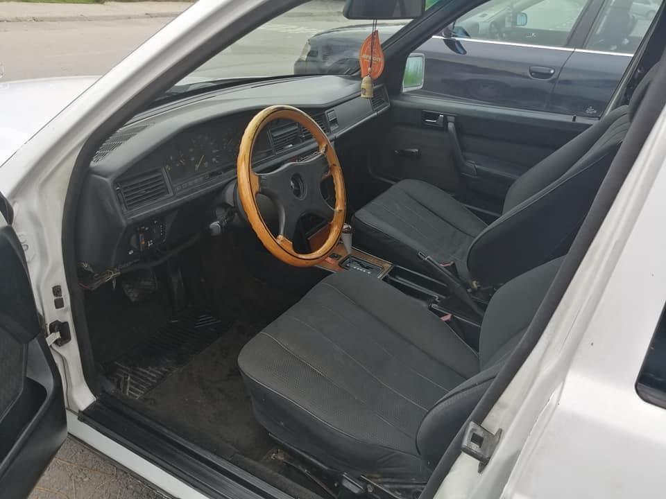Mercedes-190D