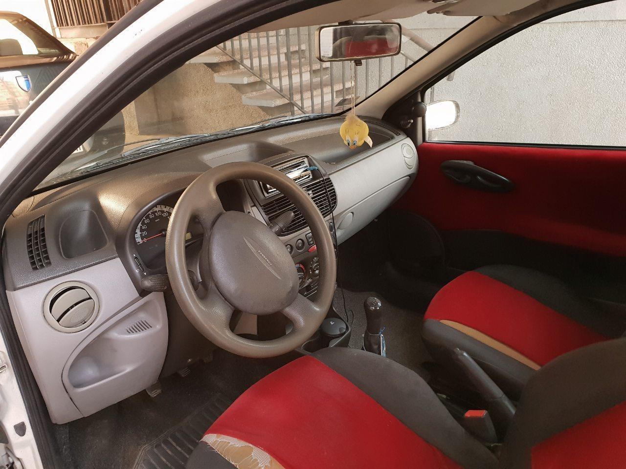 Fiat-Punto-1-9-D