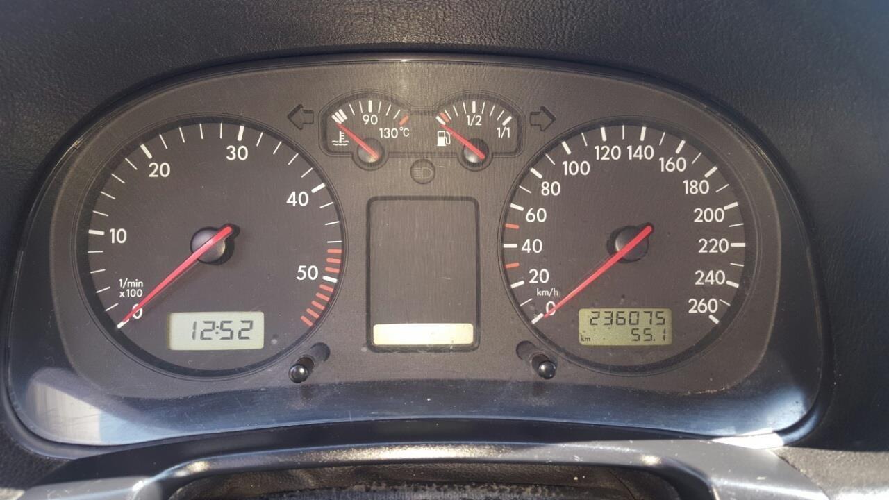 VW-Golf-4-