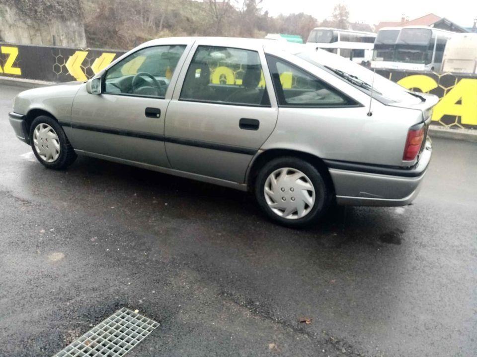 Opel-Vectra-A