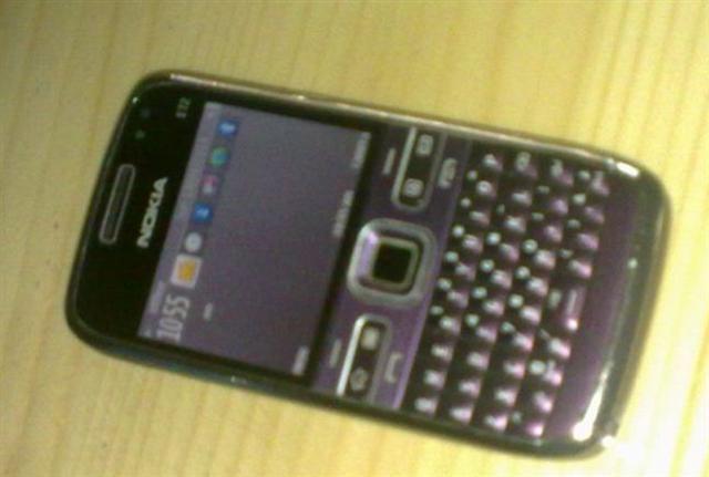Nokia-E72