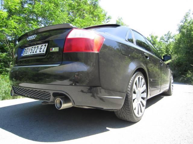 Audi-A4--01