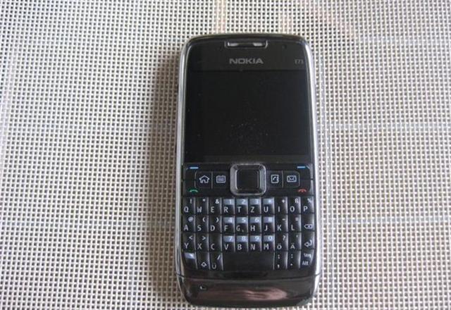 Nokia E71