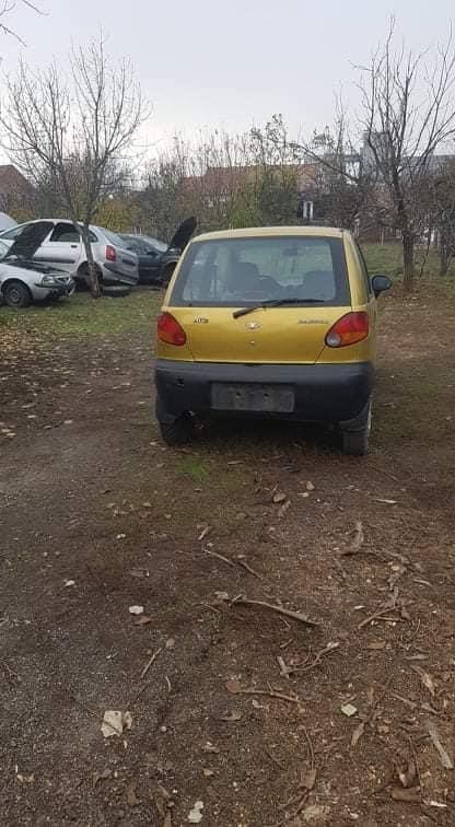 POLOVNI-AUTO-DELOVI
