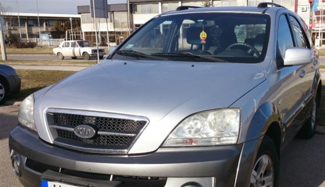 Kia-Sorento---04