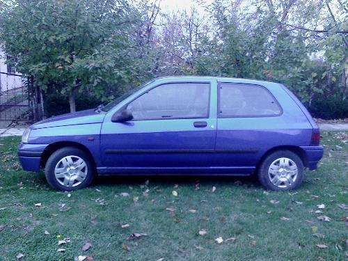 Renault-Clio--97