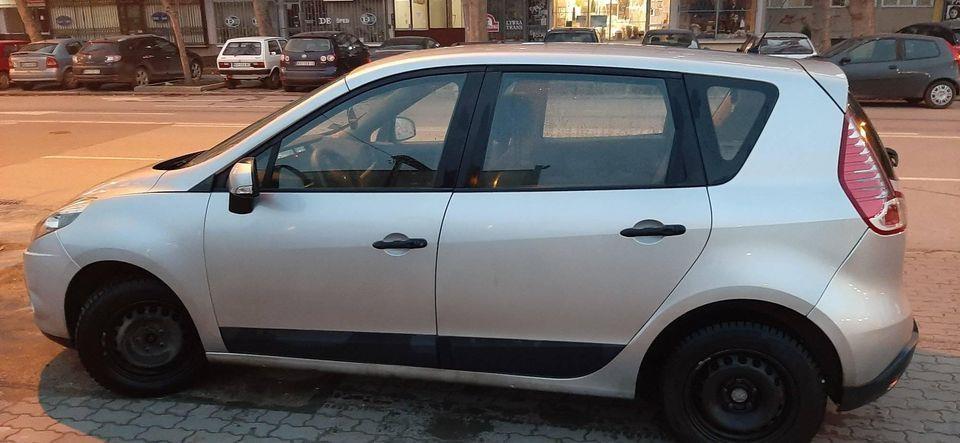 renault-scenic-3