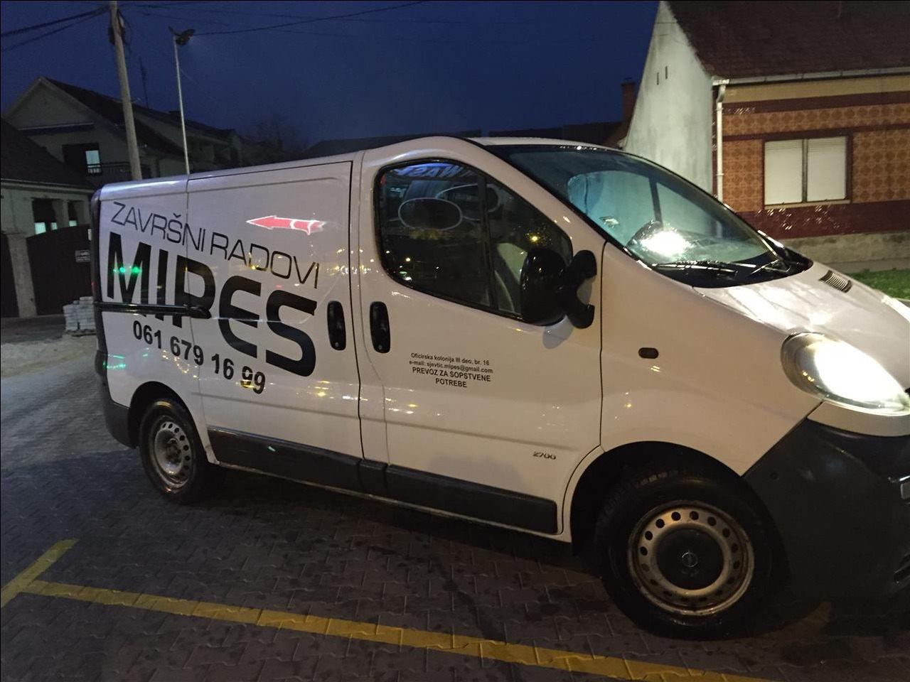 Opel-Vivaro-1-9--02