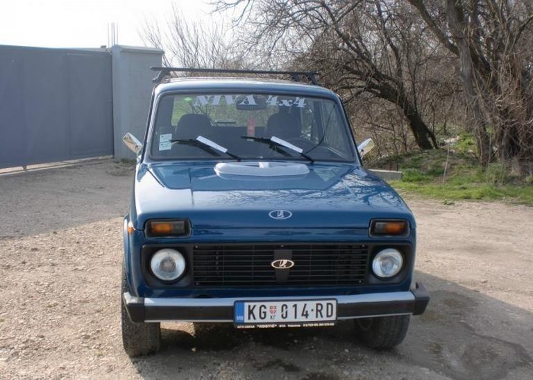 Lada-Niva-1-7-tng--04