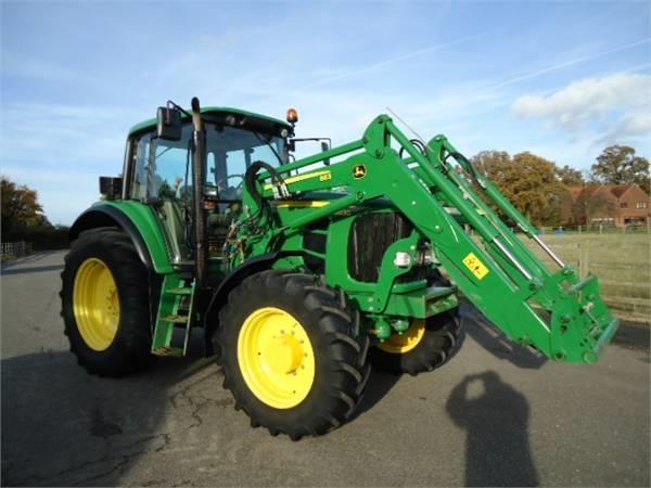 Trakto John Deere 6830