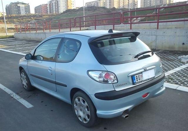 Peugeot-206-GTI--01
