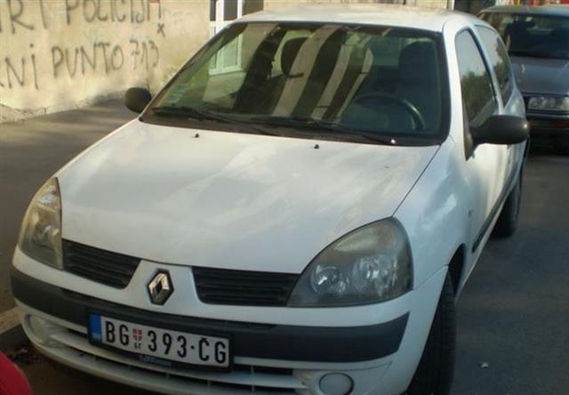 Renault-Clio-1-5-DCI--04