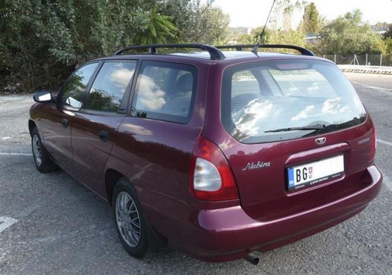 Daewoo-Nubira-SE-1-6-16v--98