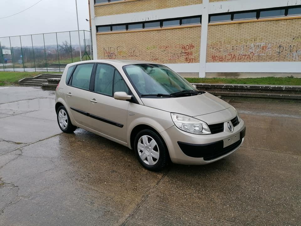 Renault-Scenic