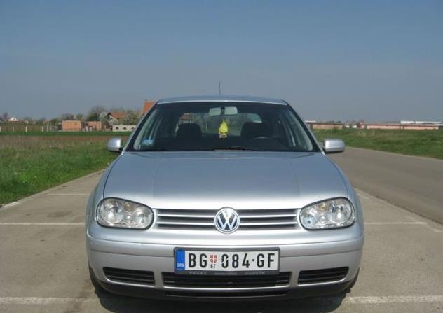 VW-Golf-IV--01
