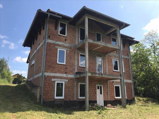 Kuca-Barajevo-Stara-Lipovica