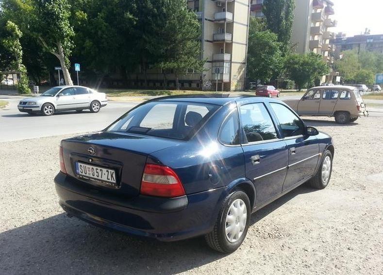 Opel-Vectra-B--97