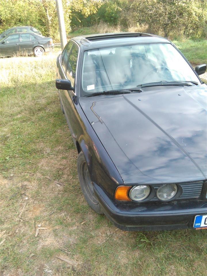 BMW-E34-525-tds-Skoljka