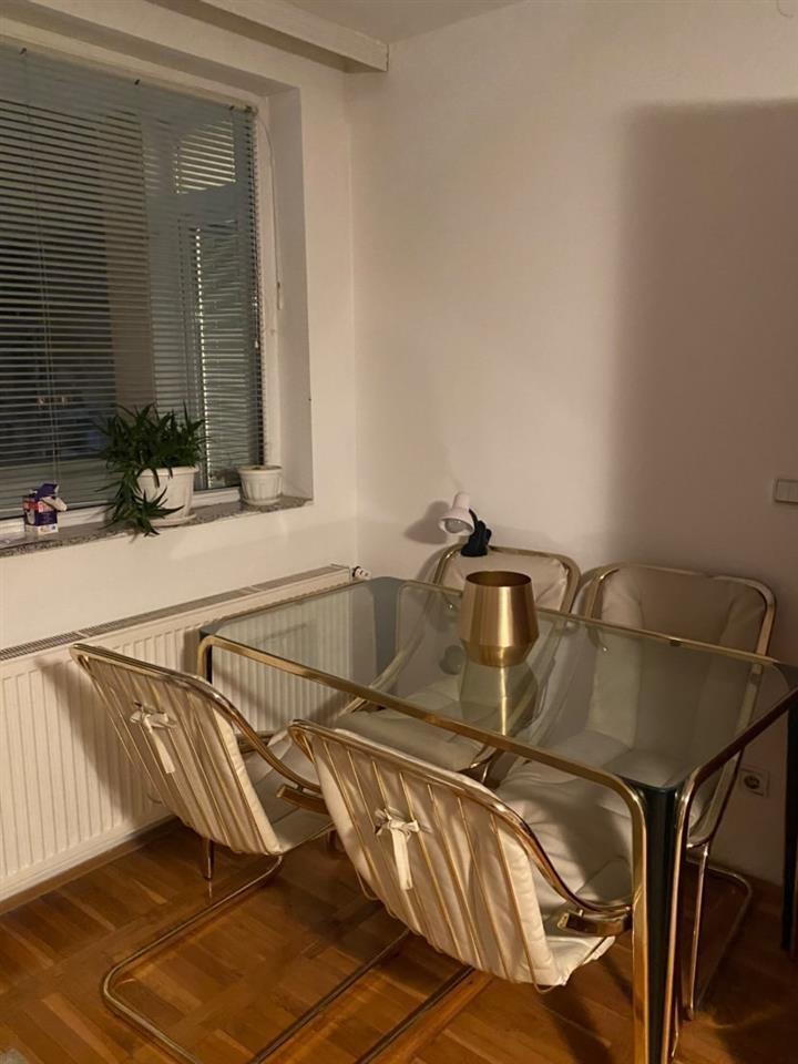 Izdaje-se-stan-u-samom-centru-