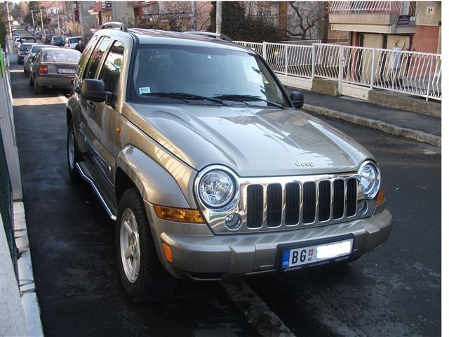 Jeep-Cherokee--06