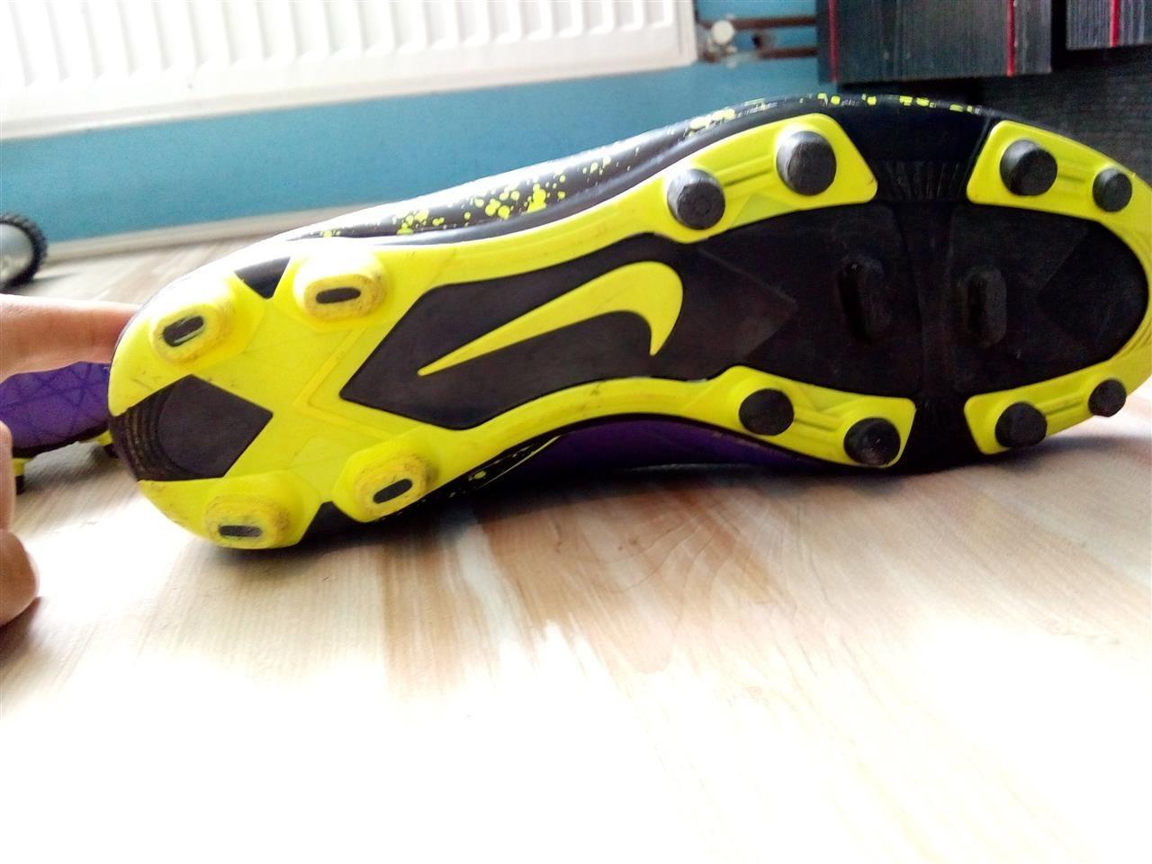 Prodajem-Kopacke-NIKE-HYPERVENOM